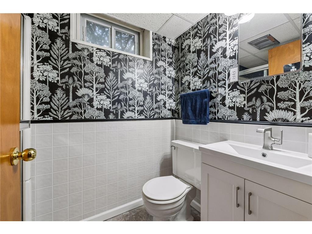 4917 Monroe Street NE Columbia Heights MN 55421 7074050 image34
