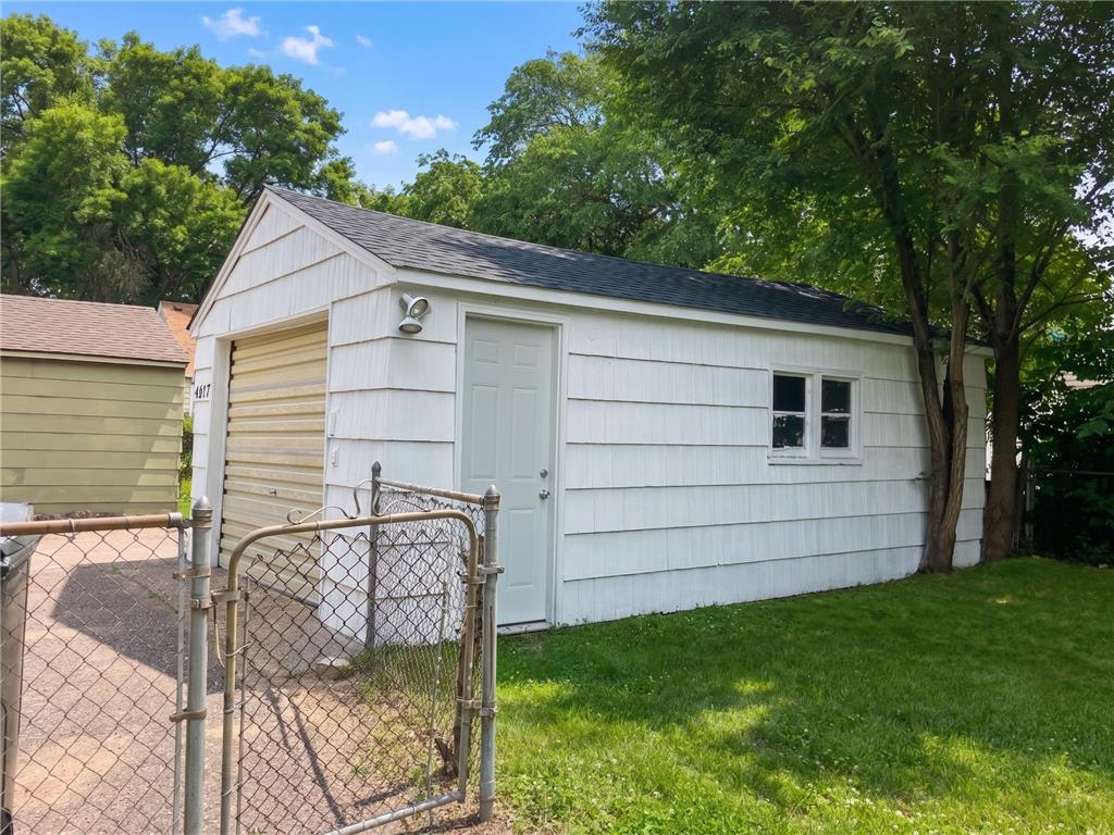 4917 Penn Avenue N Minneapolis MN 55430 7098448 image15
