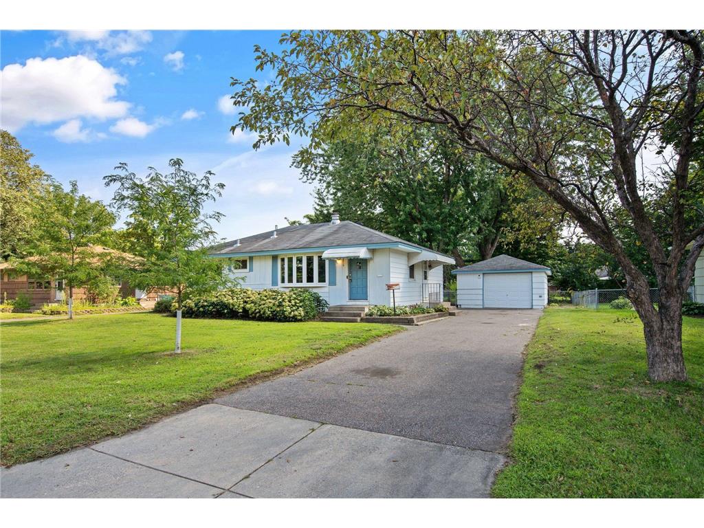 4919 Howe Lane Brooklyn Center MN 55429 6586542 image1