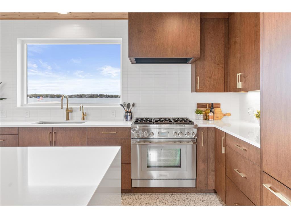 4919 Three Points Boulevard Mound MN 55364 - Lake Minnetonka 7035607 image21