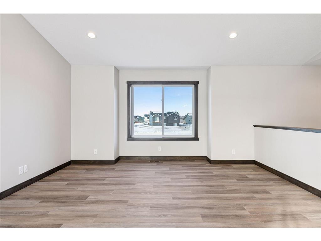 492 Coyote Way New Richmond WI 54017 6740416 image11