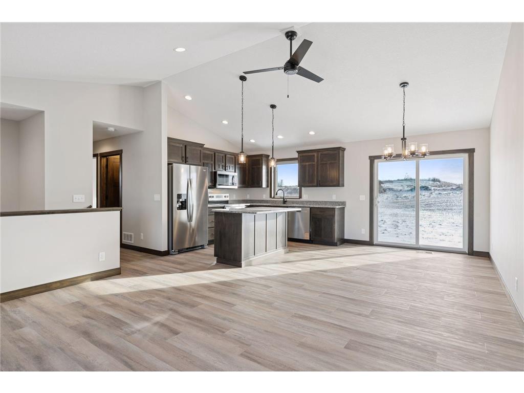 492 Coyote Way New Richmond WI 54017 6740416 image9