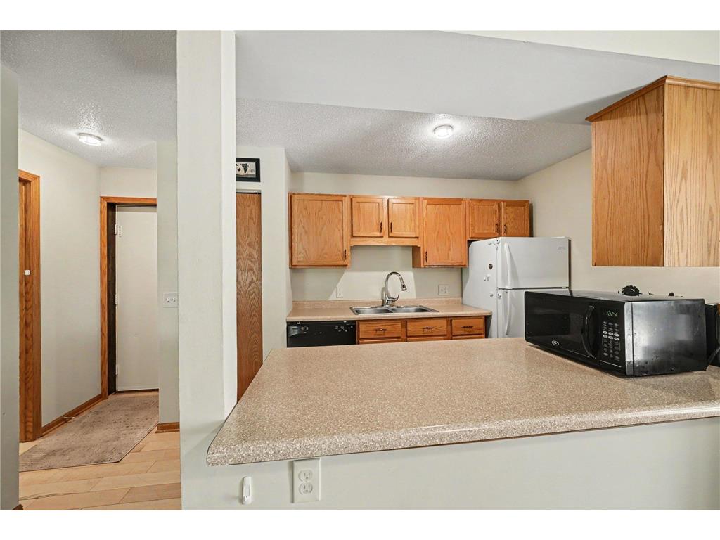 4920 Grenwich Trail N Oakdale MN 55128 7105101 image10