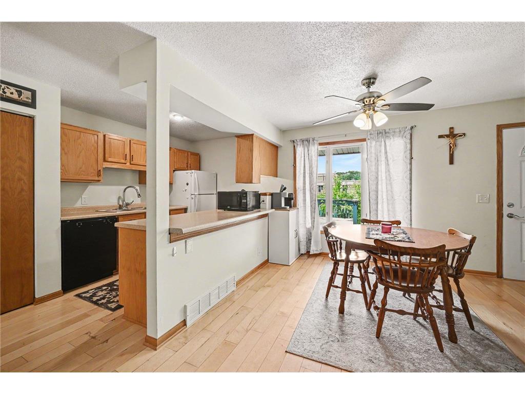 4920 Grenwich Trail N Oakdale MN 55128 7105101 image7