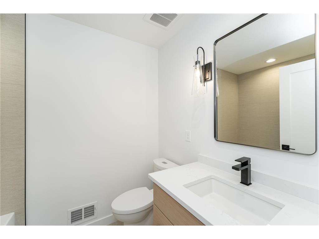 4921 8th Street SW Rochester MN 55902 6583137 image35