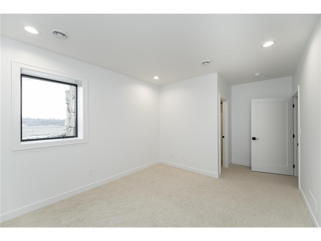 4921 8th Street SW Rochester MN 55902 6583137 image48