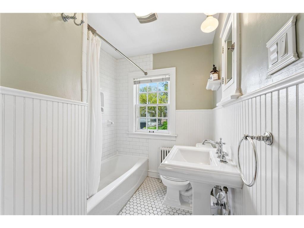 4921 Bryant Avenue S Minneapolis MN 55419 7035713 image24
