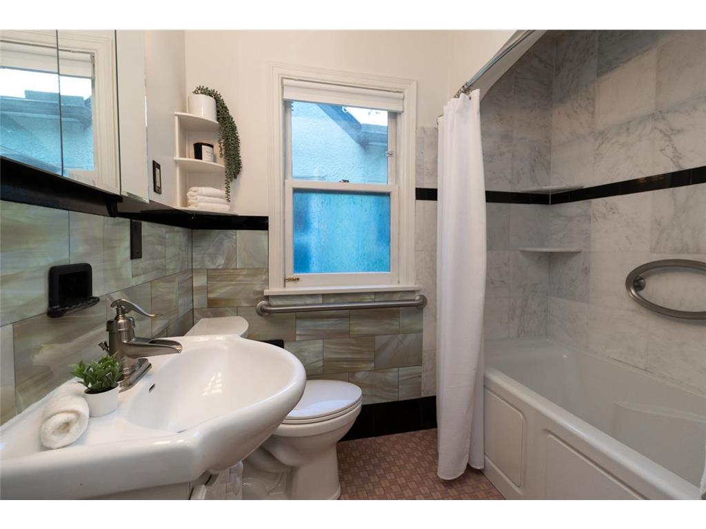4921 Knox Avenue S Minneapolis MN 55419 7092787 image24