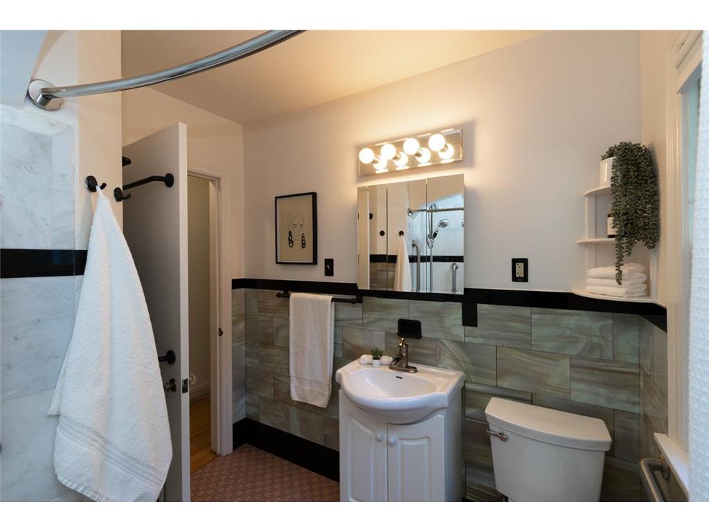 4921 Knox Avenue S Minneapolis MN 55419 7092787 image25