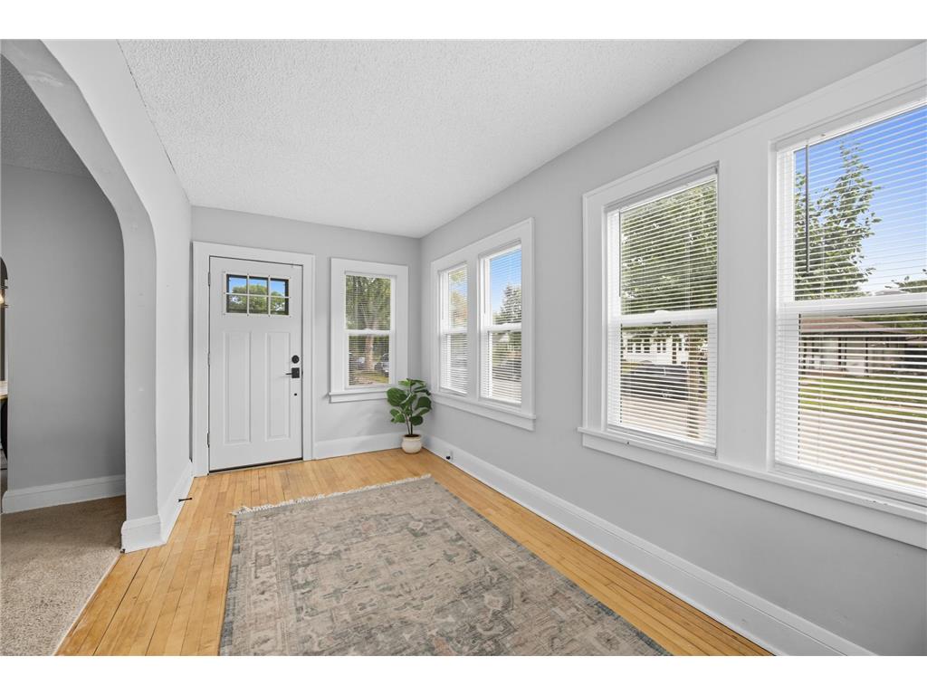 4921 Penn Avenue N Minneapolis MN 55430 6824640 image2
