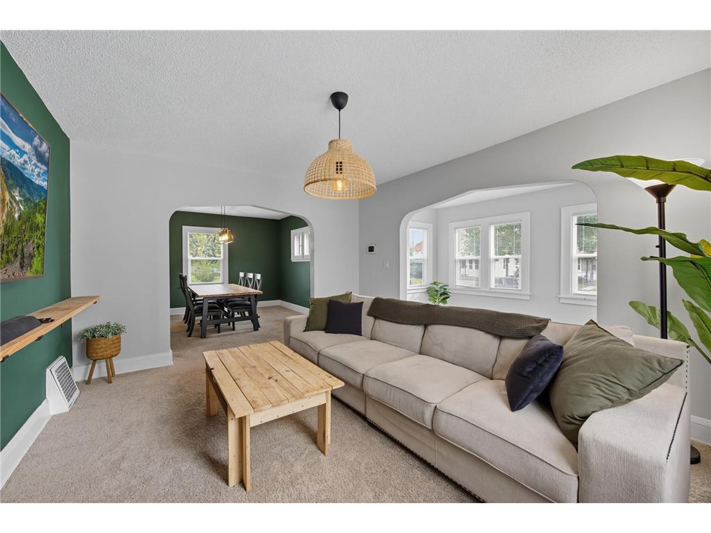 4921 Penn Avenue N Minneapolis MN 55430 6824640 image7