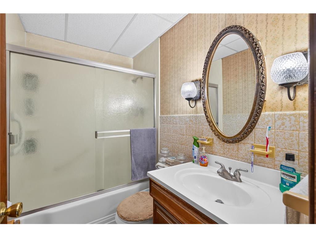 4921 Zenith Avenue N Brooklyn Center MN 55429 7085019 image13