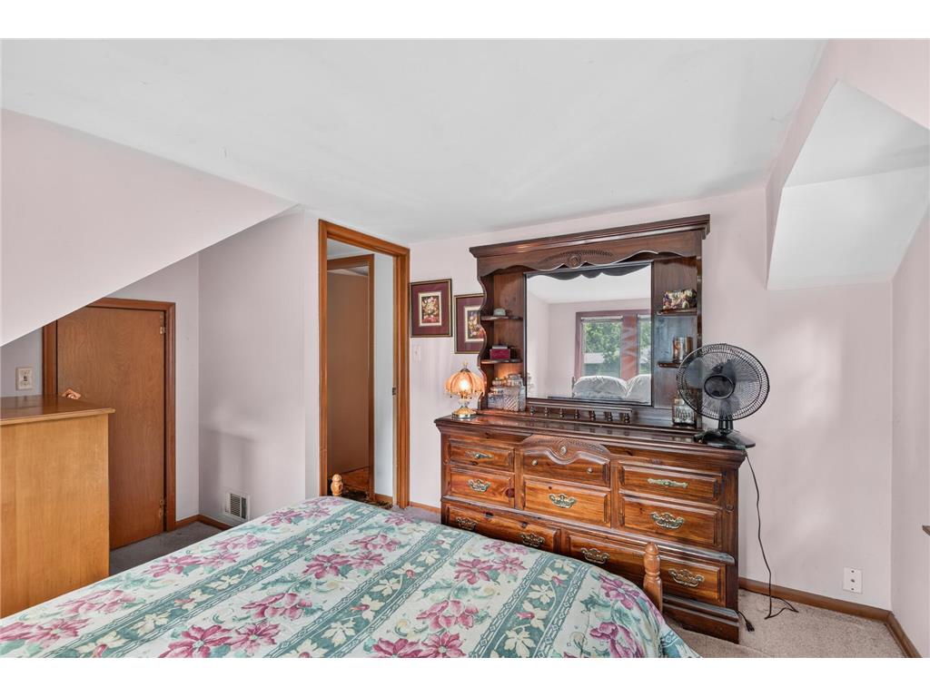 4921 Zenith Avenue N Brooklyn Center MN 55429 7085019 image17