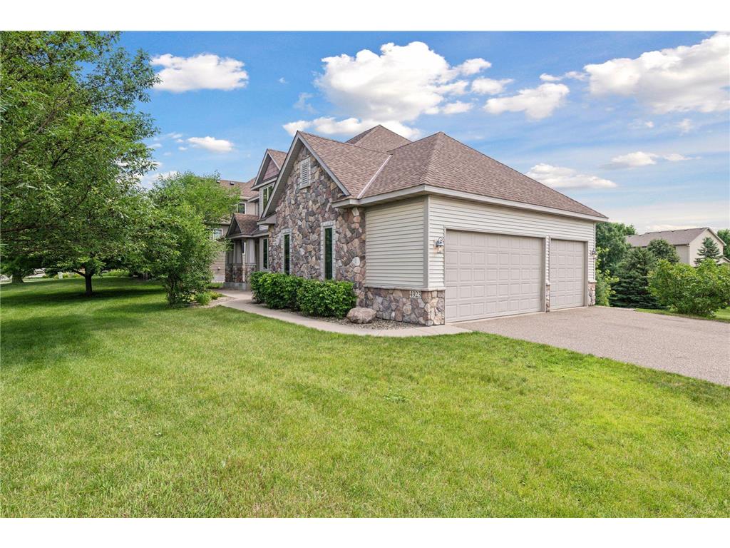 4923 107th Avenue N Brooklyn Park MN 55443 6557606 image1