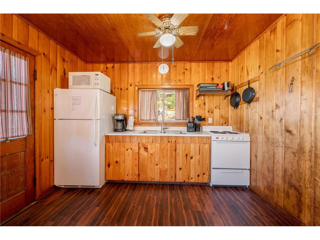 49231 County Road 173 #Cabin 3 Deer River MN 56636 - Bowstring 7063040 image8
