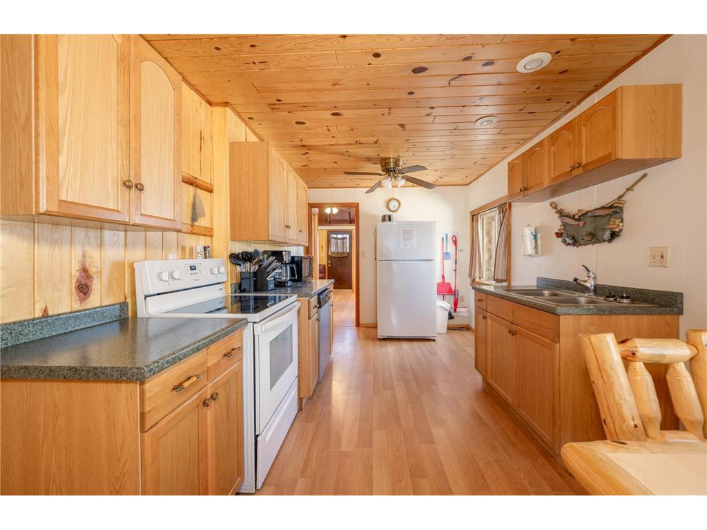 49231 County Road 173 #Cabin 4 Deer River MN 56636 - Bowstring 7063054 image9