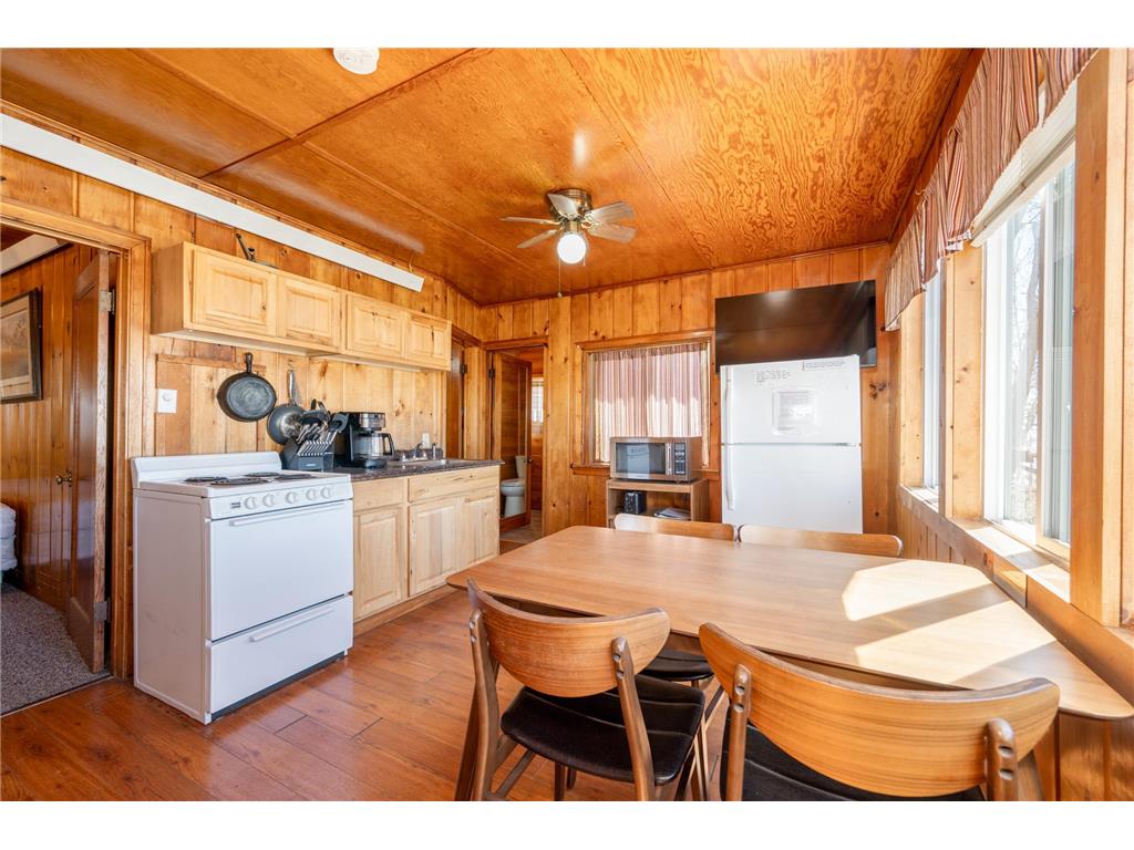 49231 County Road 173 #Cabin 6 Deer River MN 56636 - Bowstring 7063063 image10