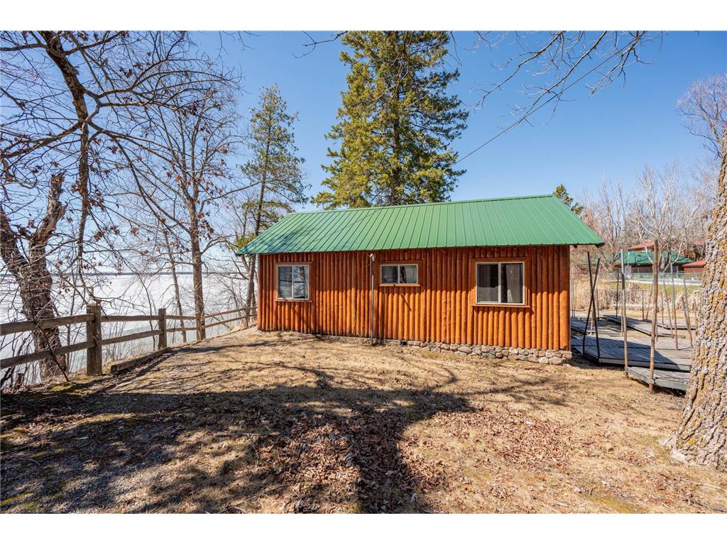49231 County Road 173 #Cabin 8 Deer River MN 56636 - Bowstring 7063078 image1