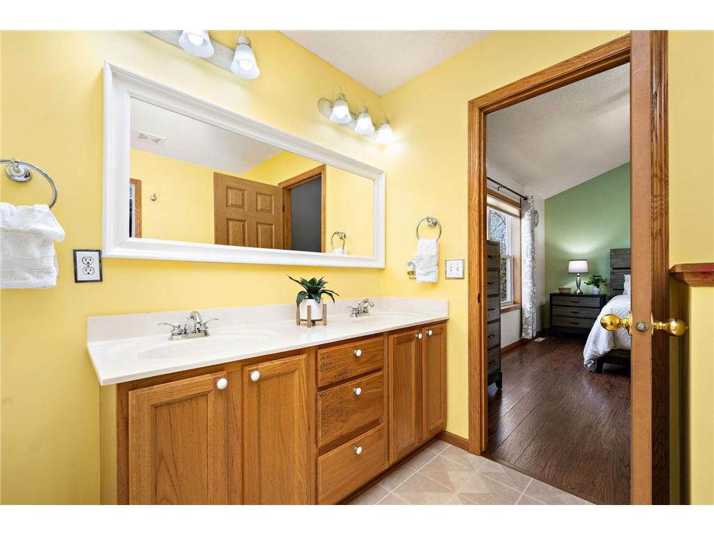 4925 Narcissus Lane N Plymouth MN 55446 7051935 image21