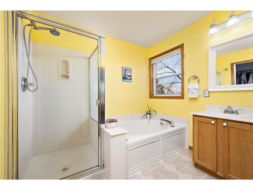 4925 Narcissus Lane N Plymouth MN 55446 7051935 image22