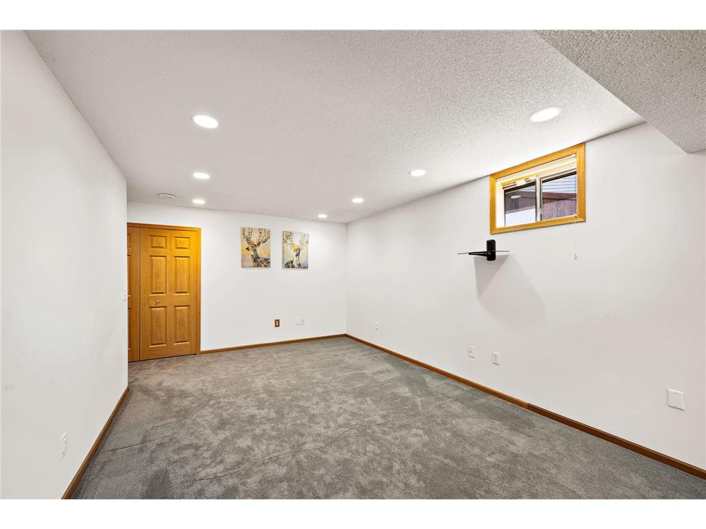4925 Narcissus Lane N Plymouth MN 55446 7051935 image29
