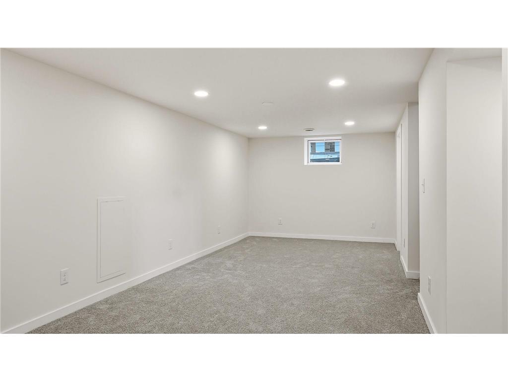 4925 Queen Avenue N Minneapolis MN 55430 7051230 image20