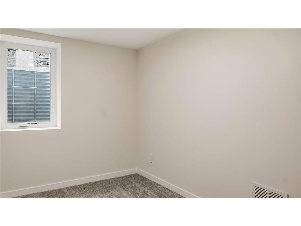 4925 Queen Avenue N Minneapolis MN 55430 7051230 image24