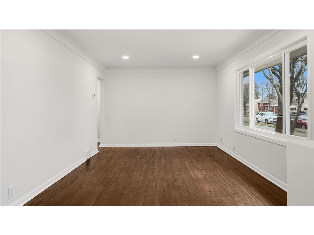 4925 Queen Avenue N Minneapolis MN 55430 7051230 image4