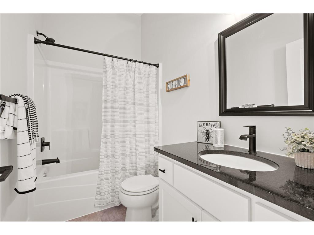 4927 Parkside Circle Eagan MN 55123 6532038 image20