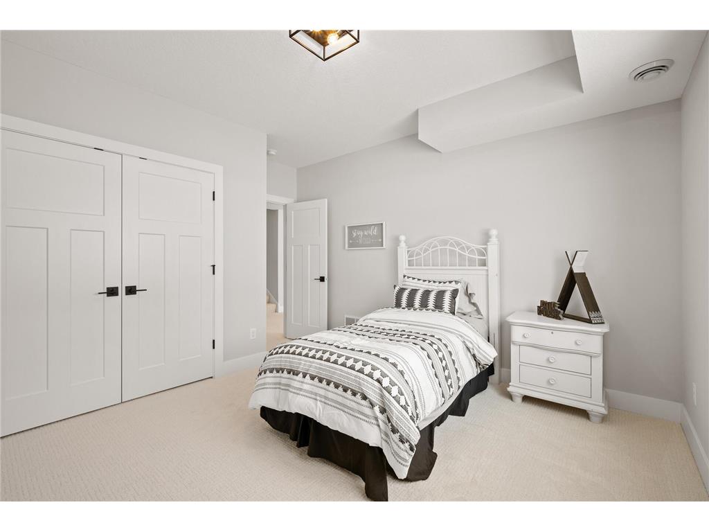 4927 Parkside Circle Eagan MN 55123 6532038 image27