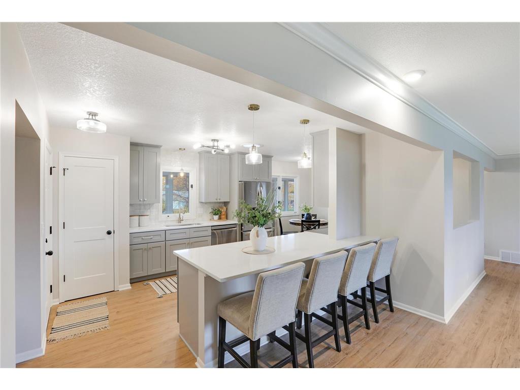 4928 Barbara Drive Minnetonka MN 55343 6630855 image1