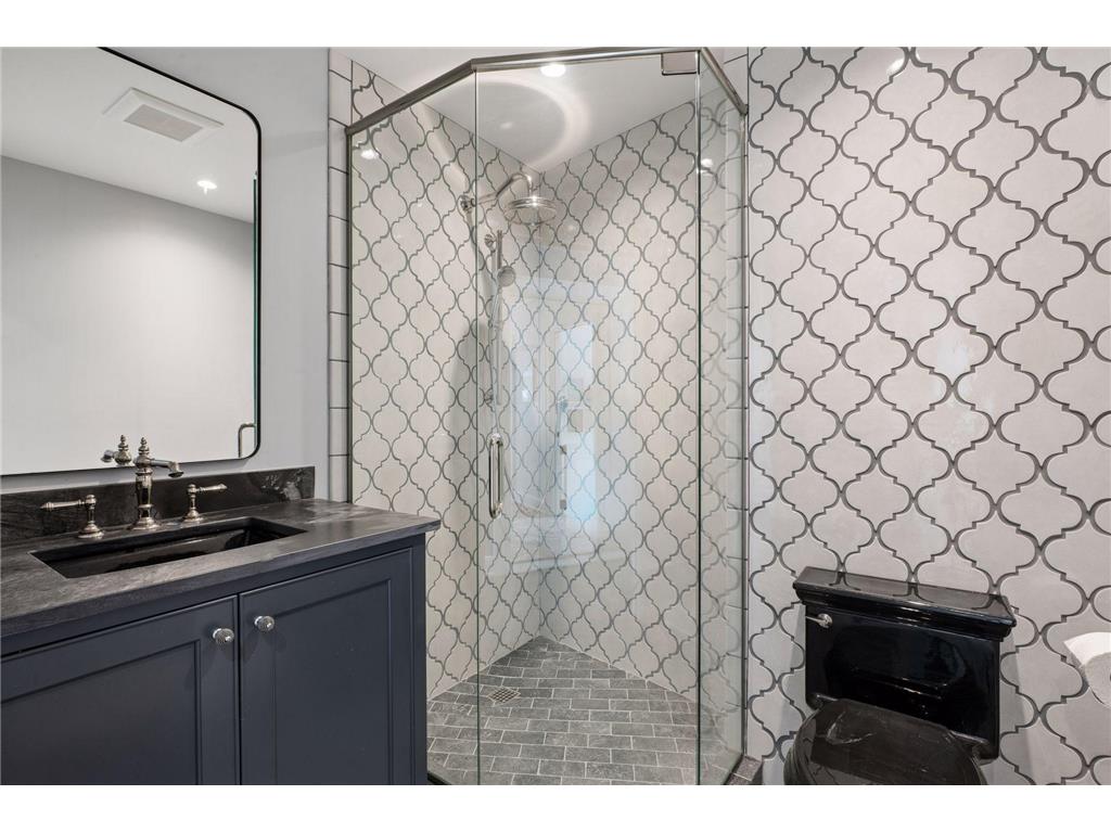 4929 E Sunnyslope Road Edina MN 55424 - Minnehaha Creek 7054428 image38