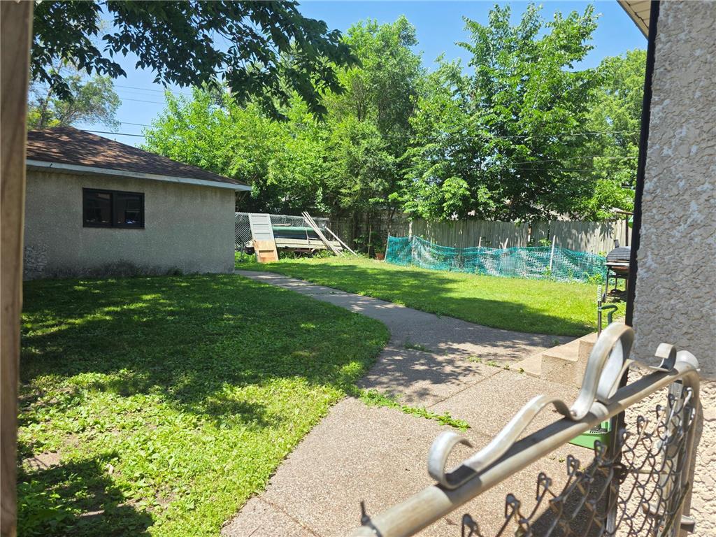4929 Queen Avenue N Minneapolis MN 55430 7087581 image3