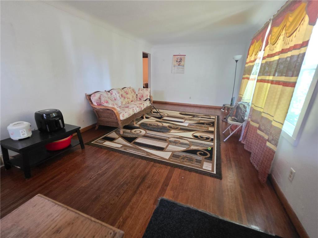 4929 Queen Avenue N Minneapolis MN 55430 7087581 image7