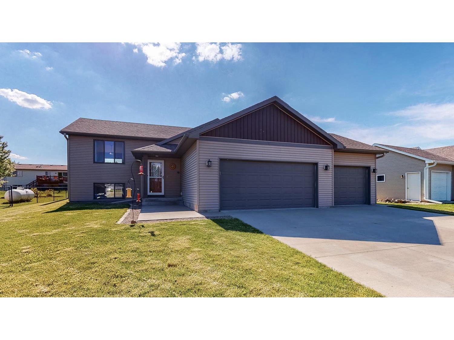 493 Christina Court, Zumbro Falls, MN 55991 MLS 5766541 Edina Realty