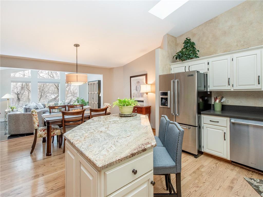 493 Sterling Street S Maplewood MN 55119 7043065 image2