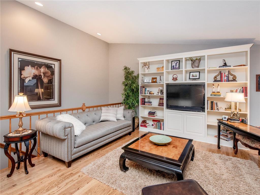 493 Sterling Street S Maplewood MN 55119 7043065 image20