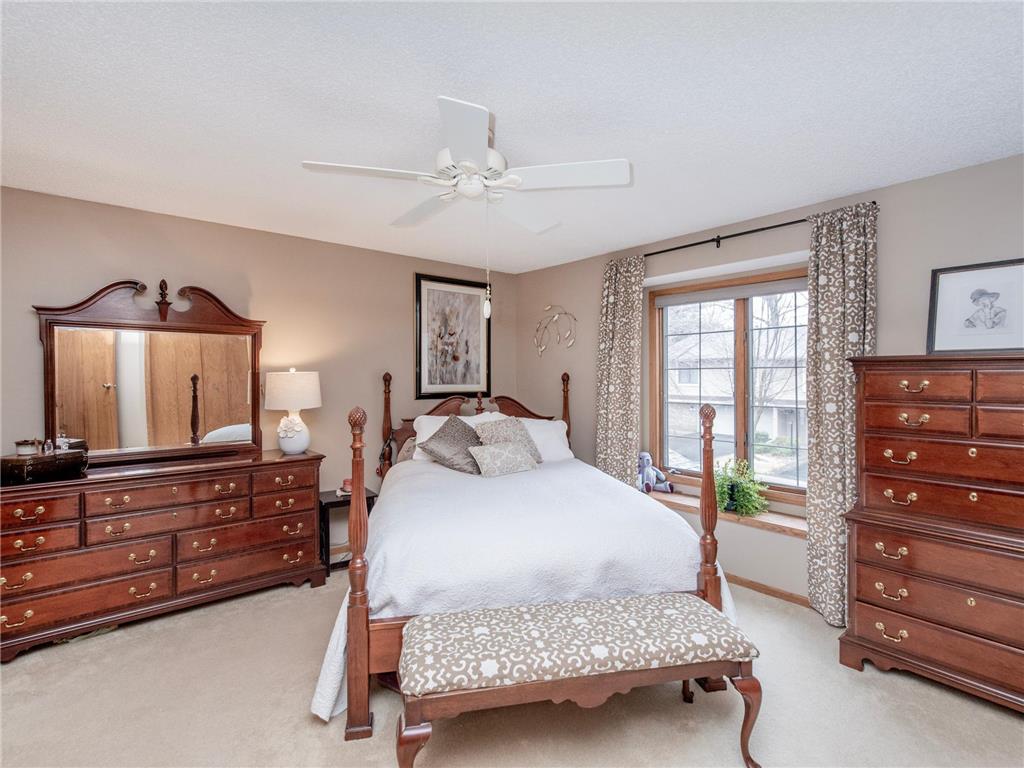 493 Sterling Street S Maplewood MN 55119 7043065 image9