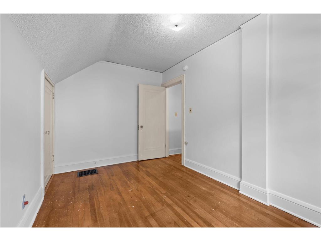 4930 39th Avenue S Minneapolis MN 55417 7056299 image23