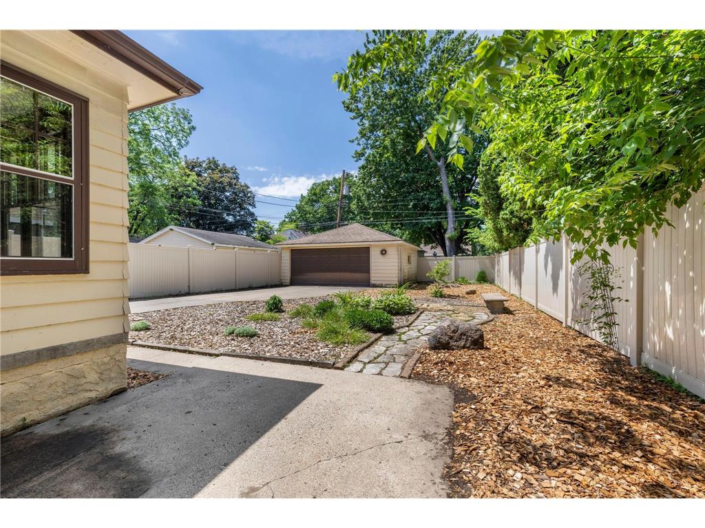 4930 39th Avenue S Minneapolis MN 55417 7056299 image32