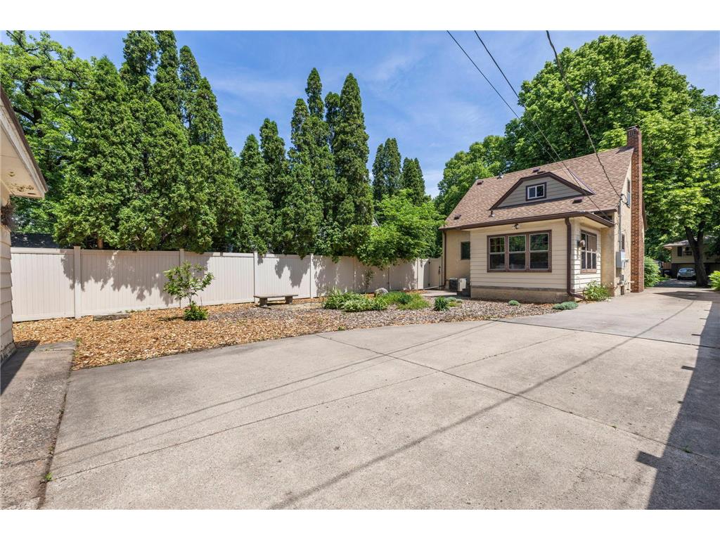 4930 39th Avenue S Minneapolis MN 55417 7056299 image34