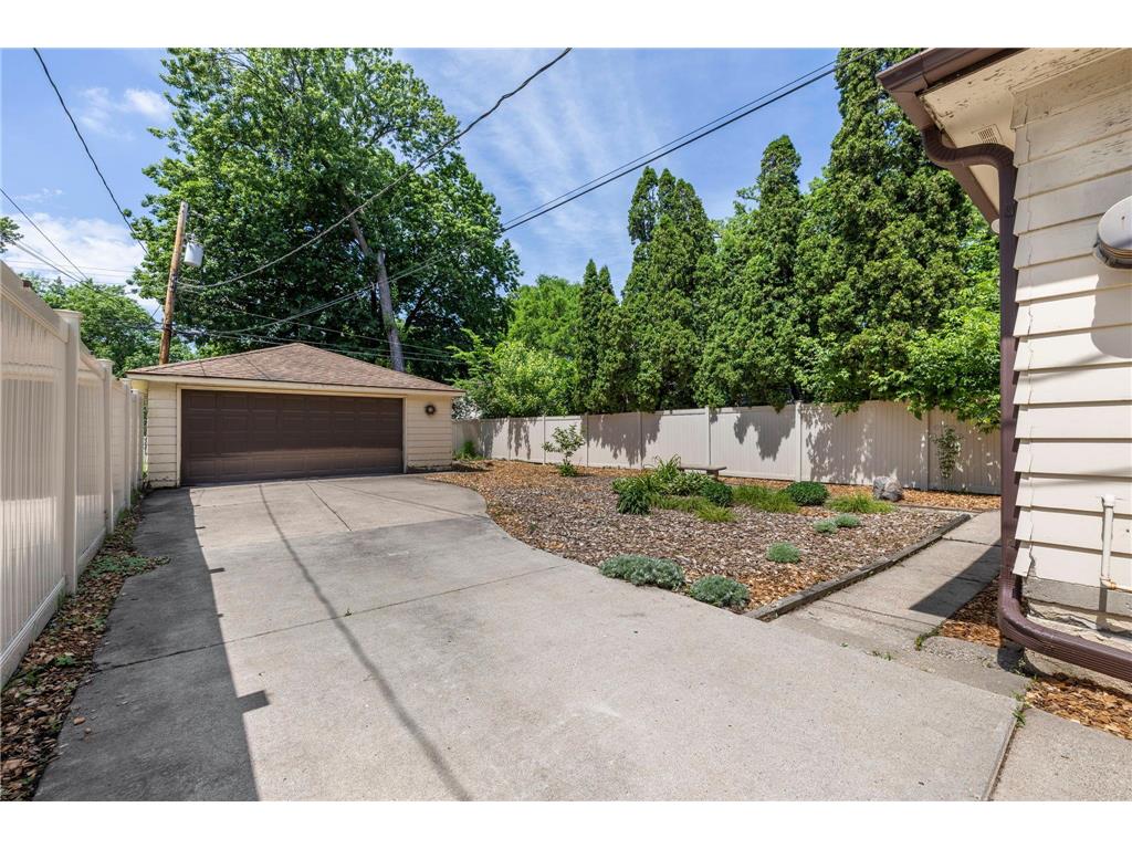 4930 39th Avenue S Minneapolis MN 55417 7056299 image35