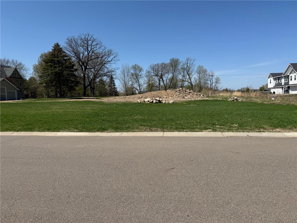 4930 Radio Drive Woodbury MN 55129 7014326 image2