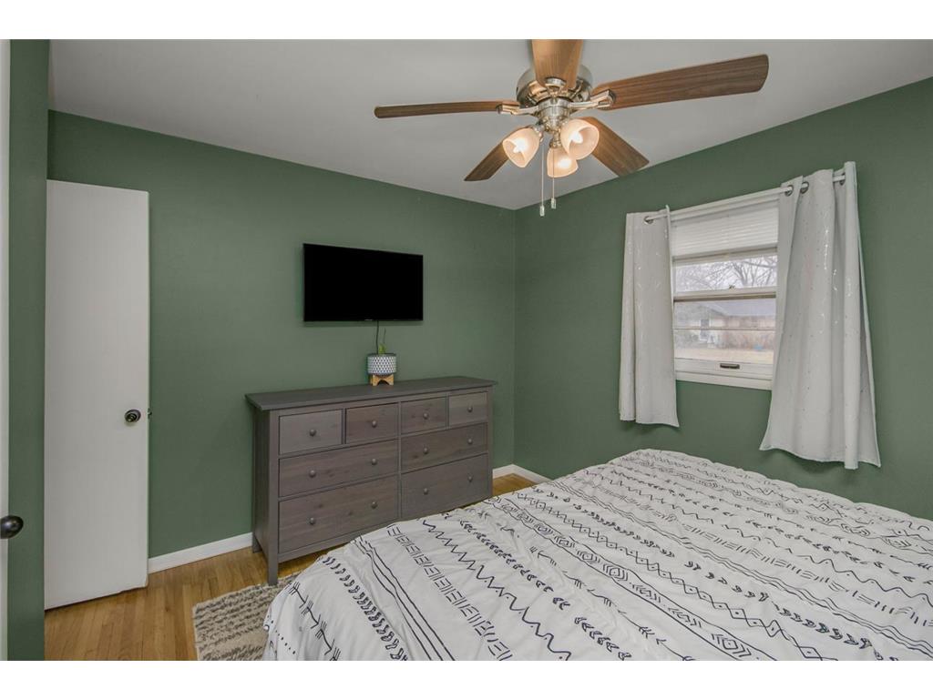 4934 Sheridan Avenue N Minneapolis MN 55430 7026604 image15