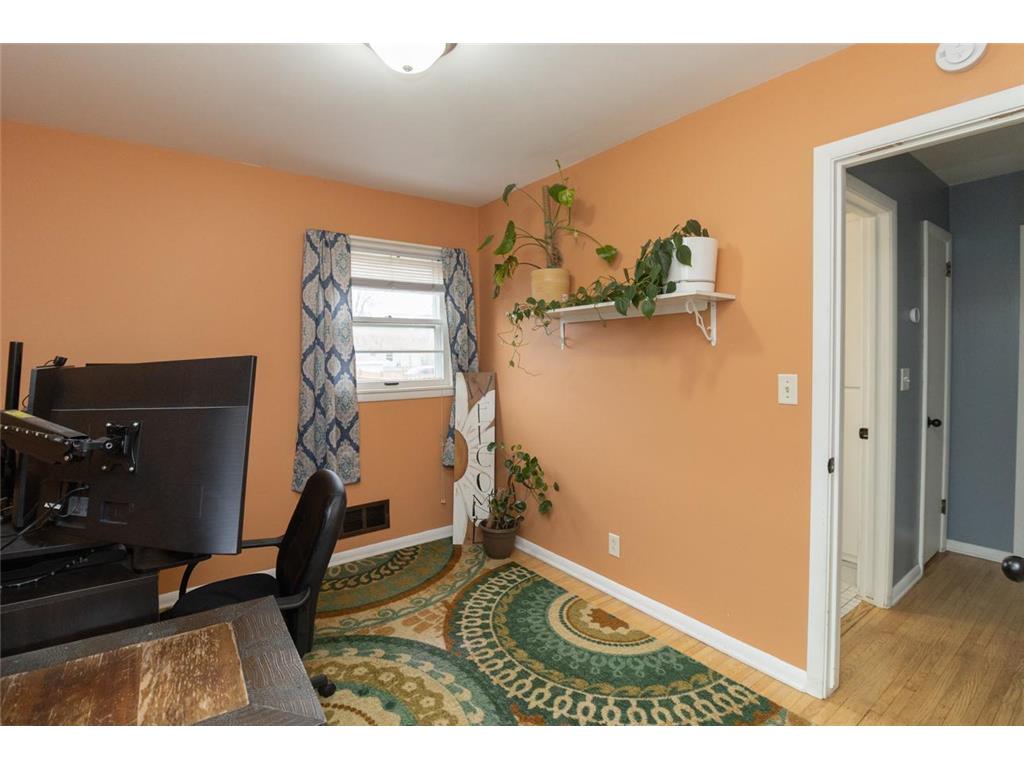 4934 Sheridan Avenue N Minneapolis MN 55430 7026604 image21