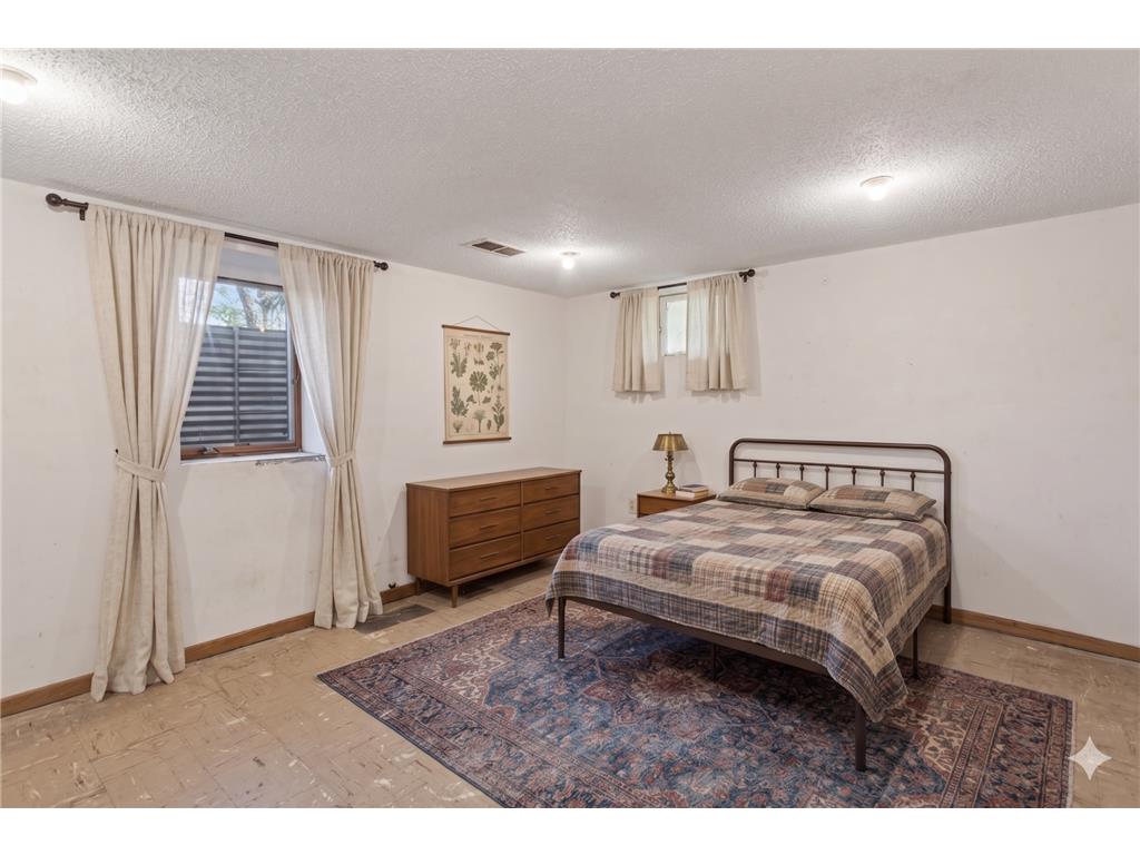 4935 Russell Avenue N Minneapolis MN 55430 7069301 image12