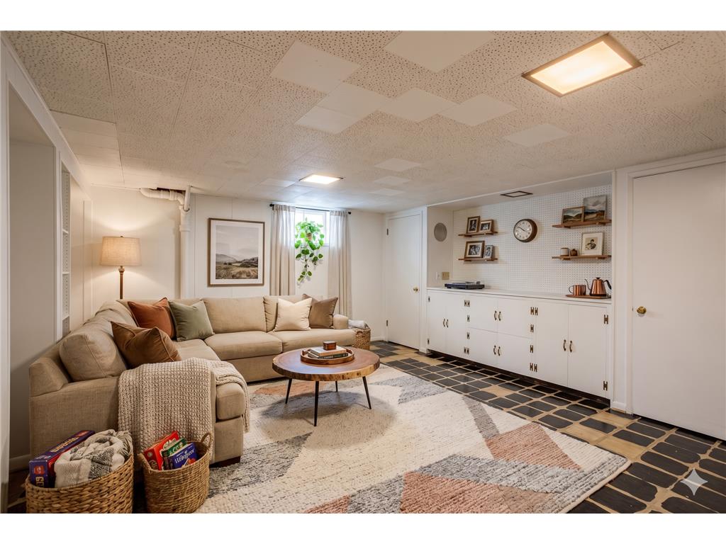 4935 Russell Avenue N Minneapolis MN 55430 7069301 image13