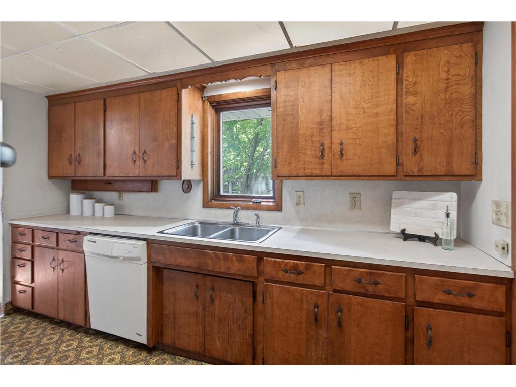 4935 Russell Avenue N Minneapolis MN 55430 7069301 image6