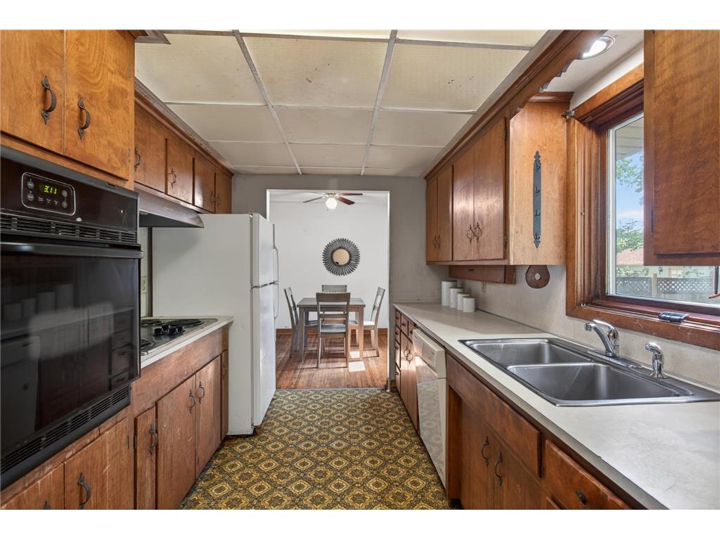 4935 Russell Avenue N Minneapolis MN 55430 7069301 image7