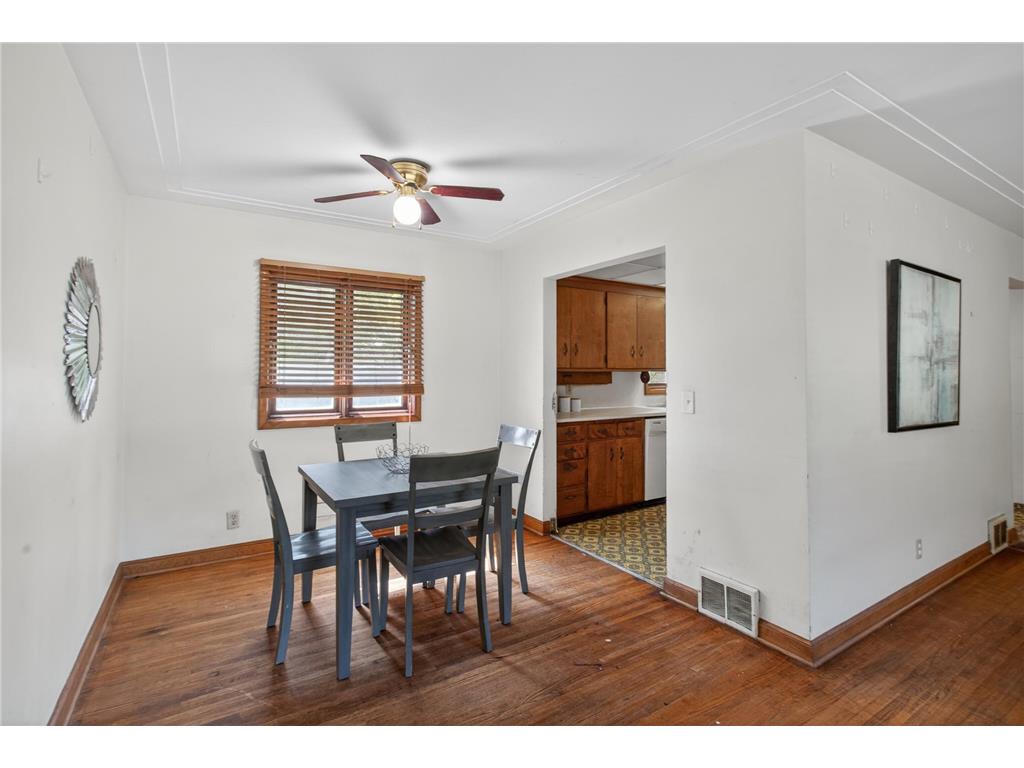 4935 Russell Avenue N Minneapolis MN 55430 7069301 image8